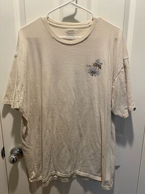 Vans Men’s Cream Short Sleeve Bee & Daisy Graphic Tee